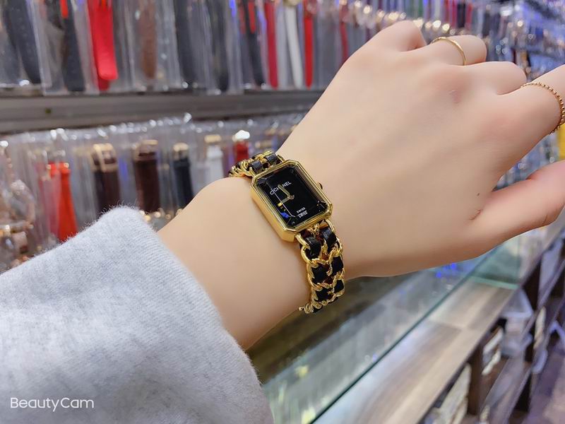 Chanel watch 060936